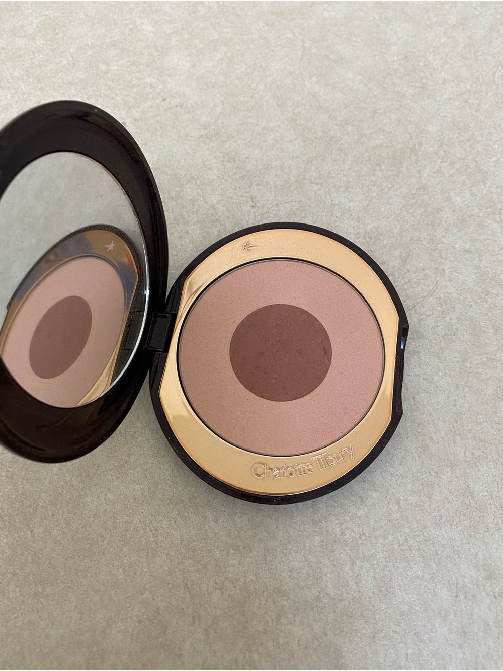 Charlotte Tilbury Cheek to Chic Blush Sex On Fire